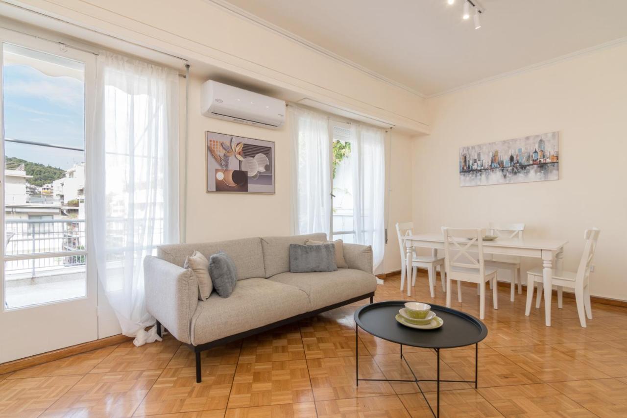 Phaedrus Living: City Center Flat Michalakopoulou Atenas Exterior foto